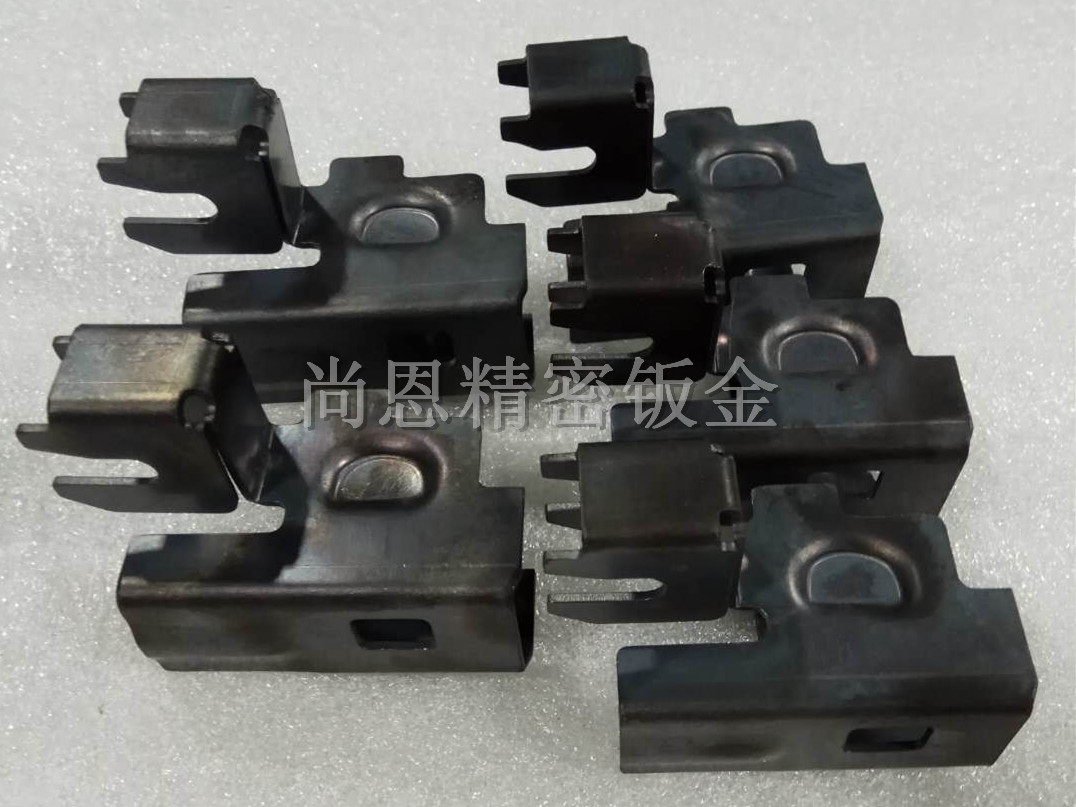 冷板，鍍鋅板，下料，折彎，噴粉，烤漆鈑金件